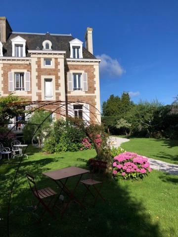 Frühstückspension Fleurette 4*